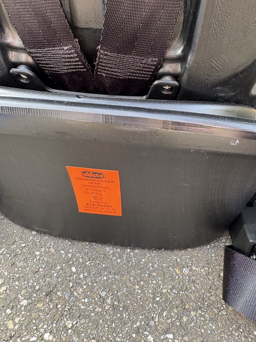 Chicco Seggiolini per auto: Chicco UNICO EVO I-SIZE – Usato da Basel venduto da steffiz01 4