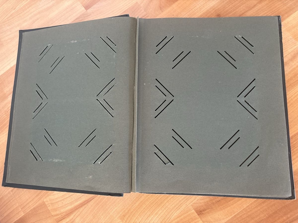 Album: antikes Fotoalbum – Usato da Rümlang venduto da euqinom16 2