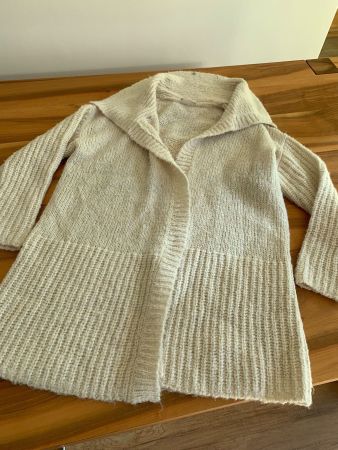 Nile Kuschel lange Strickjacke Gr. S - einfach bezaubernd