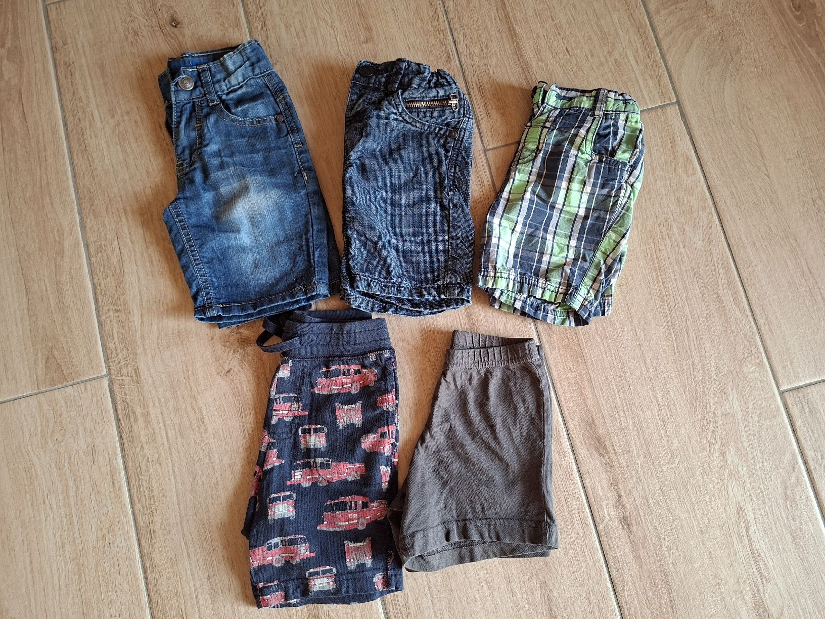 Ensembles coordonnés: Kleiderpaket Junge Gr.92 – D'occasion à Schüpfheim par lin_p7wr 3