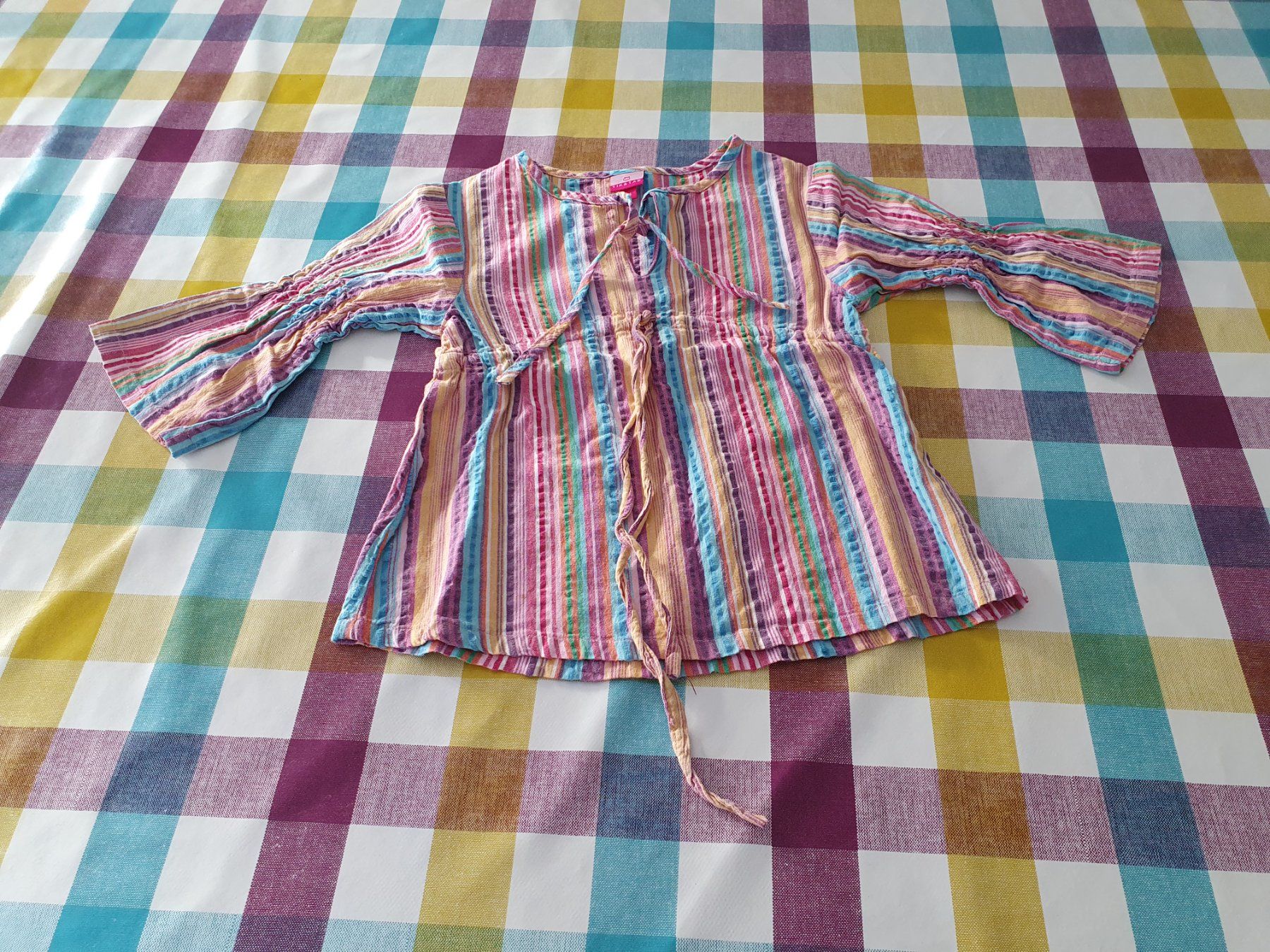 Blusen, T-Shirts & Tops: Tik Tak Langarm Bluse - 104 - Gestreift – Gebraucht aus Staufen von Fleby84