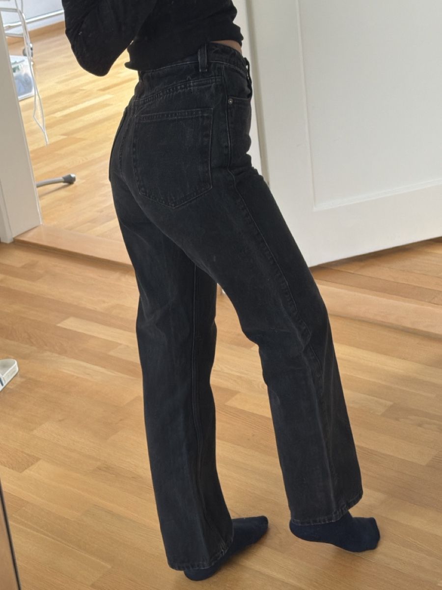 Weekday Jeans: Weekday Rowe Jeans Straight, Gr. 25/32 – Usato da Zollikon venduto da lnhw1 1
