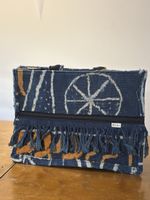 Handgemachte Tasche aus Ndop Stoff
