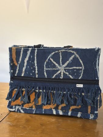Handgemachte Tasche aus Ndop Stoff