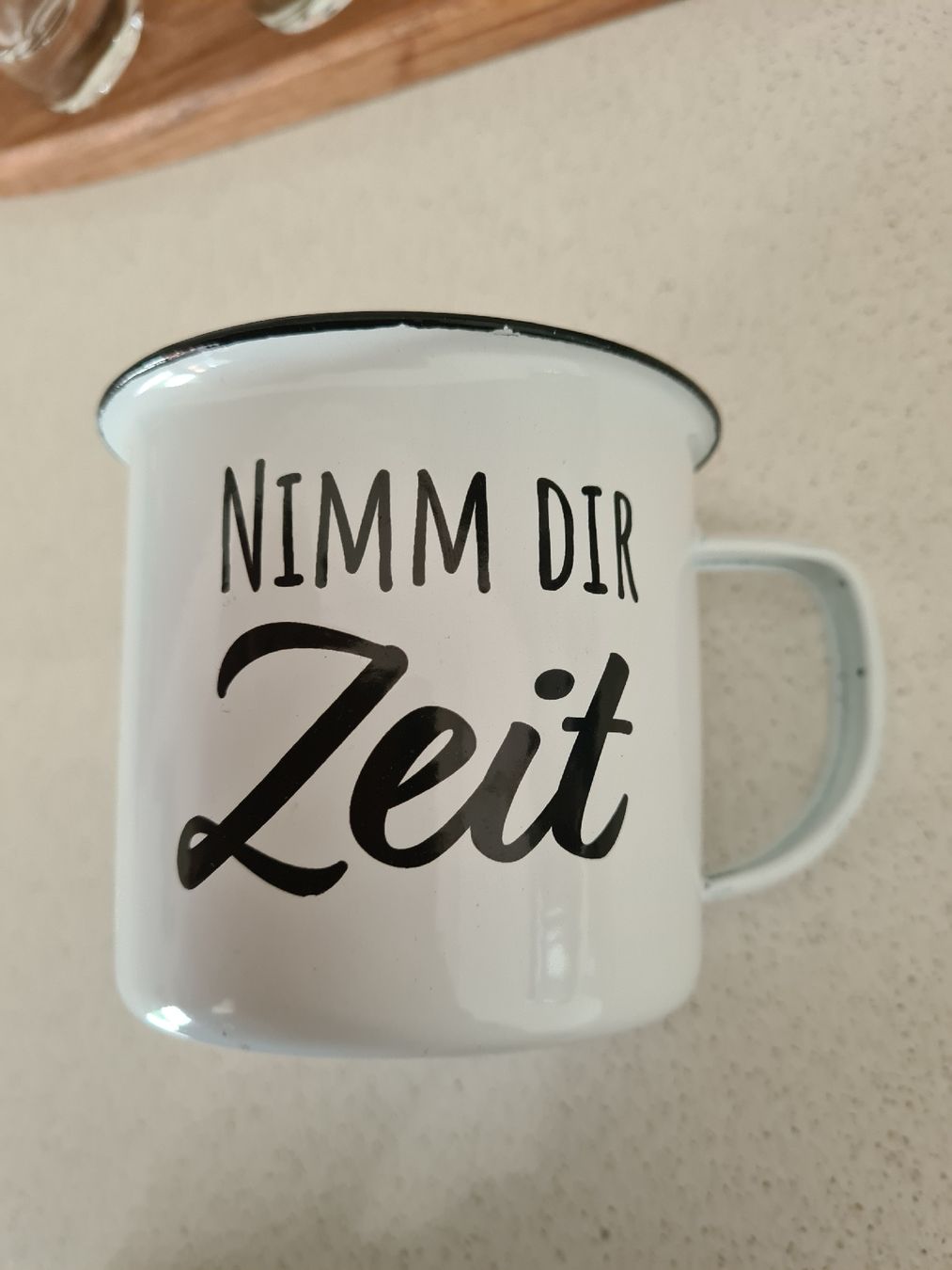 Tazze: Emaille Becher weiss mit Schriftzug "Nimm dir Zeit"  – Usato da Horw venduto da Mirii91