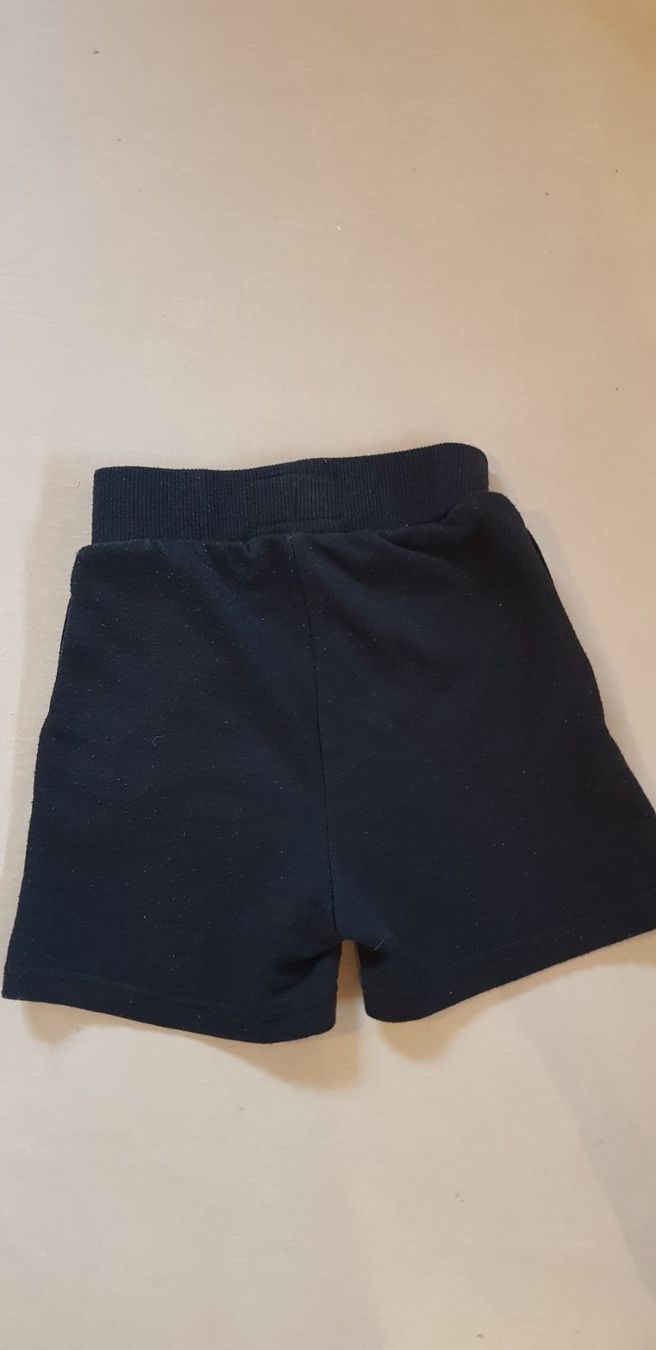 Pantaloni: Shorts schwarz, Gr. 98 – Usato da Dietikon venduto da grafad 1