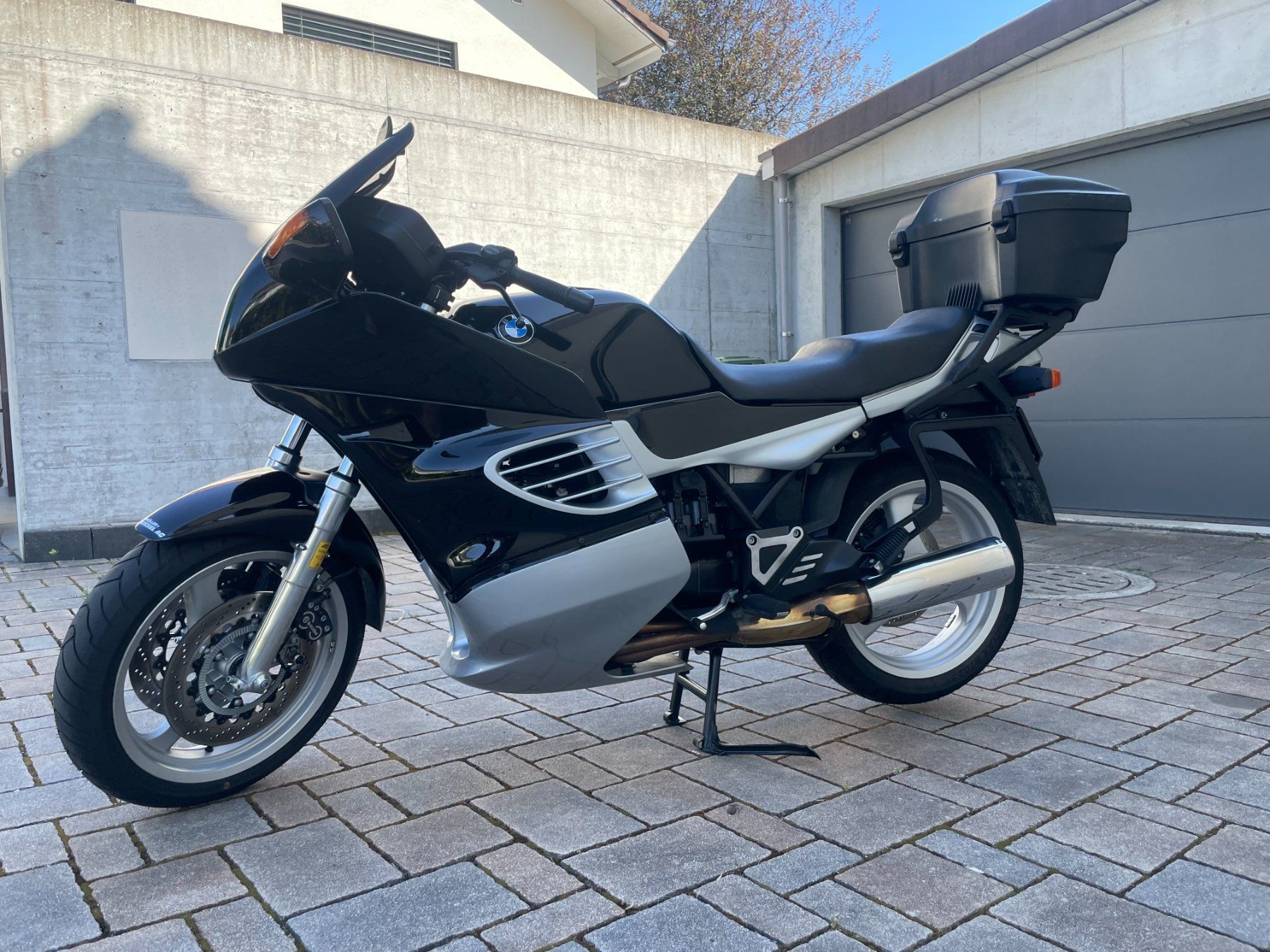 BMW Touring: BMW  K 1100 RS – Usato da Volketswil venduto da 8604Gerry