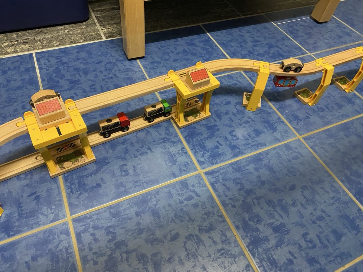 Brio Giocattoli: BRIO SKY TRAIN SET - RIESIG – Usato da Meierskappel venduto da Tarmogoyf 8