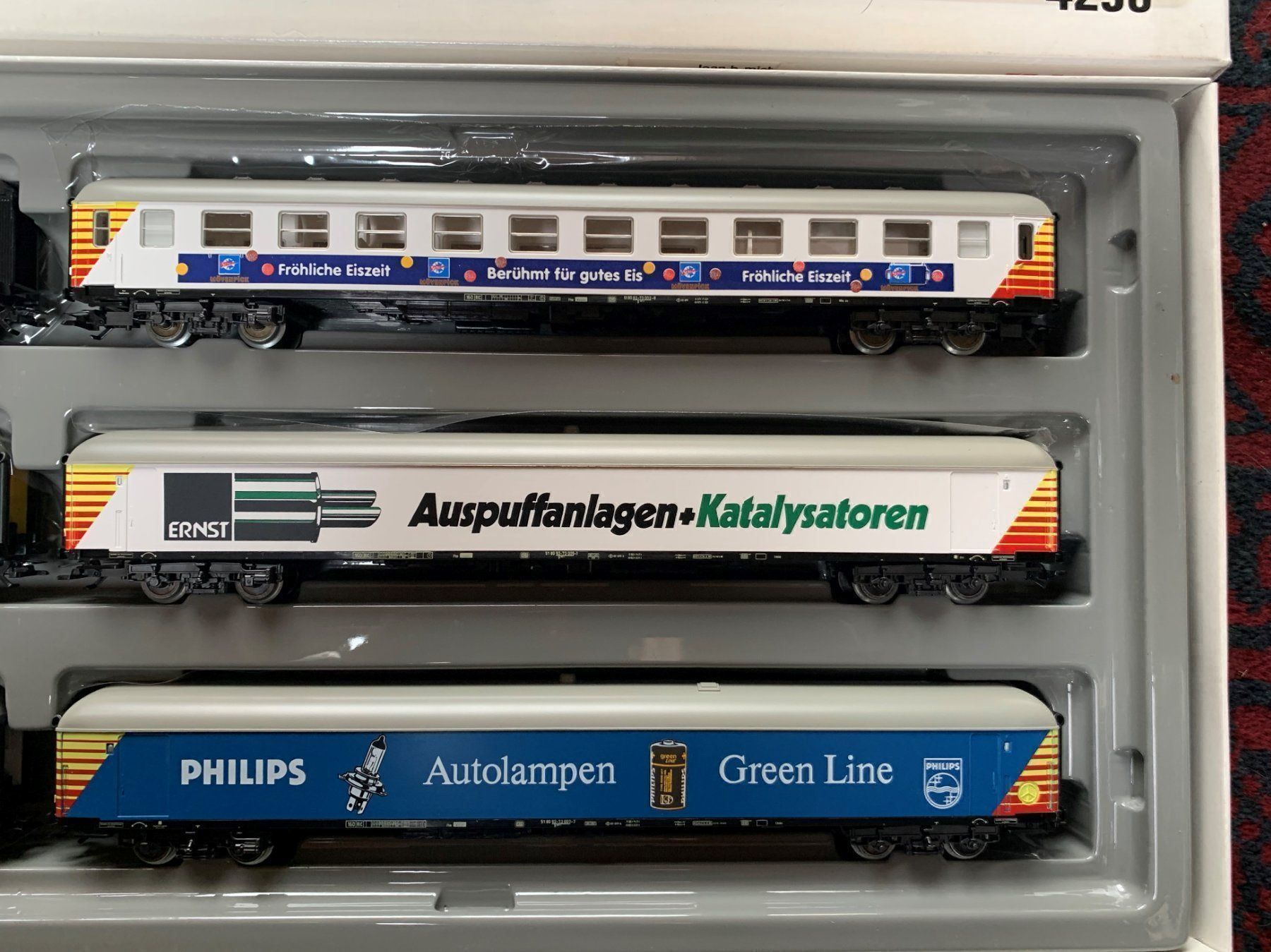 Märklin Modellini di ferrovie: Märklin 4290 H0 Shell Messezug Set – Usato da Volketswil venduto da zwitsch33 1