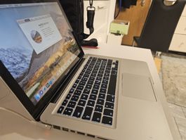MacBook Pro 13" Mid 2010, 256GB SSD, Top Zustand!