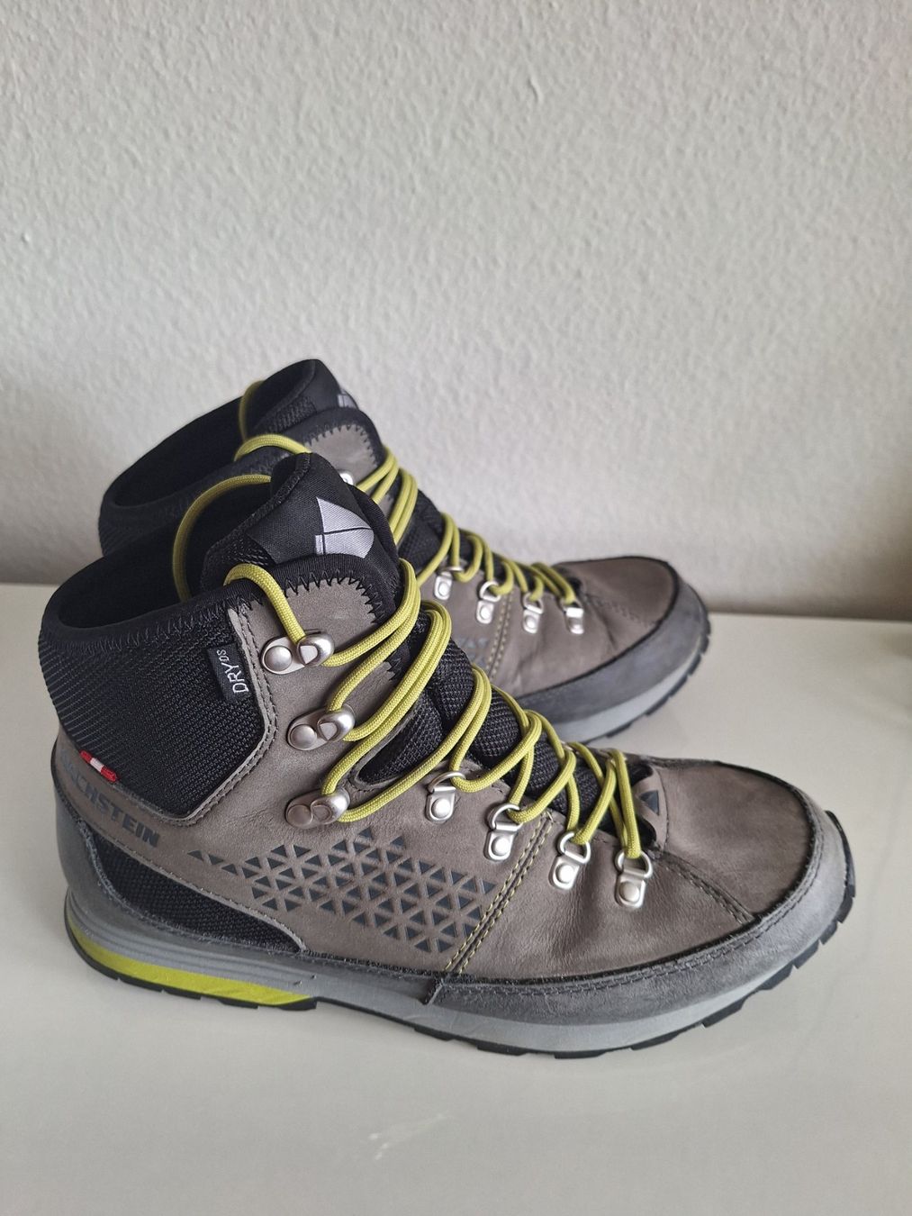 Dachstein Herrenschuhe: Dachstein Wanderschuhe, Grau, Top Zustand, Grösse 40 – Gebraucht aus Worb von nfsolutions 1