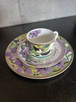Tasse et sous-tasse, set assiette, chat, violettes, Rosina W