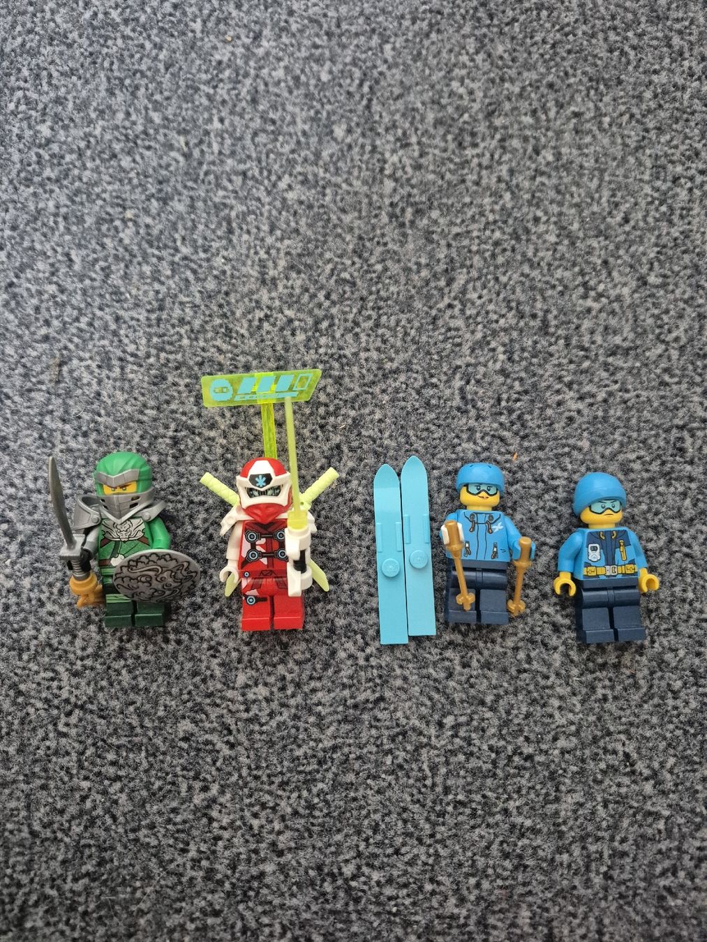 Lego Giocattoli: Lego Figuren Ninjago/City  – Nuovo (secondo la descrizione) da Bischofszell venduto da TiKru