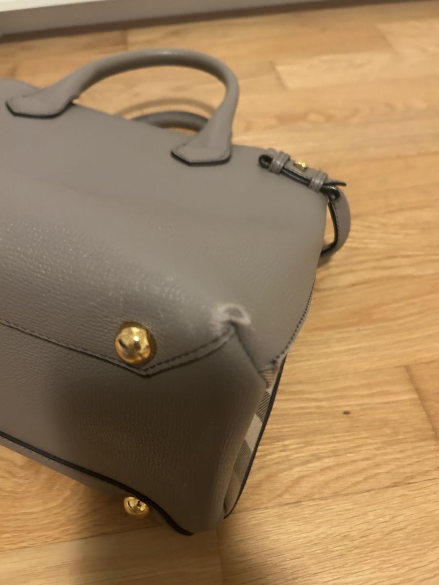 Burberry Borse da donna: Burberry handbag grey leather good condition – Usato da Basel venduto da mar_df9j 3