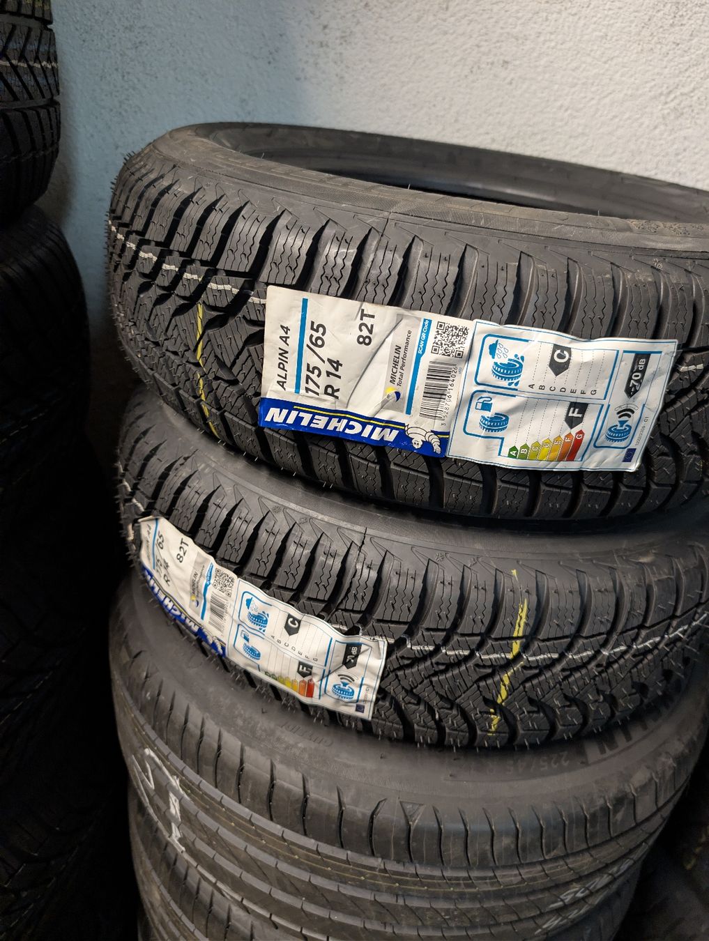 Michelin Pneus & Roues: Winterreifen  – Neuf avec emballage d'origine à Dürrenäsch par Pneu-Idris