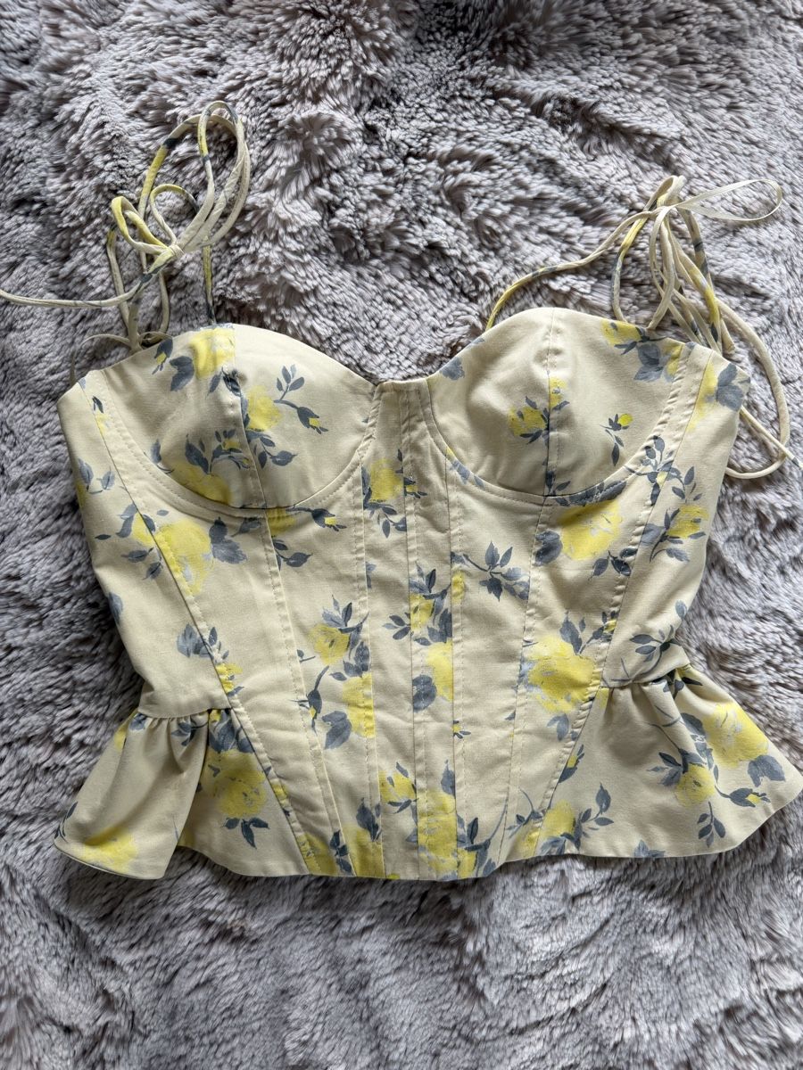 Zara Top: Korsett Top Gelb geblumt – Usato da Freienbach venduto da dan_9rjy