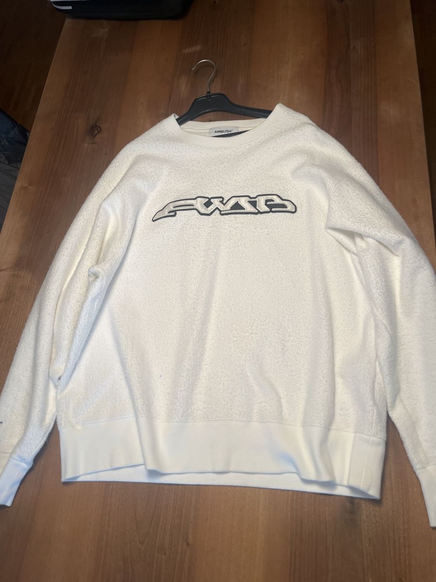 Pullover & Sweatshirts: Ambush Pullover – Gebraucht aus Zürich von ram__0n