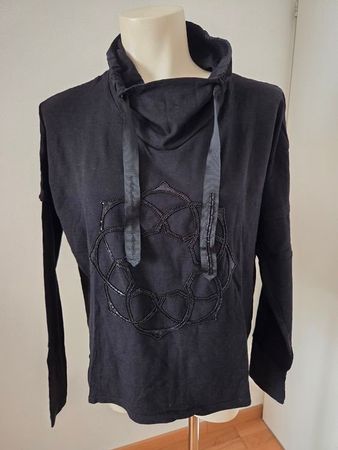 Nile Pullover, schwarz mit Perlenstickerei, Gr. S