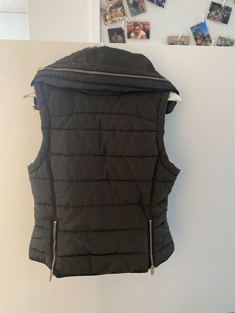 H&M Gilet & Giacche senza maniche: Gilet olive grün S – Usato da Dachsen venduto da Jay_3 1