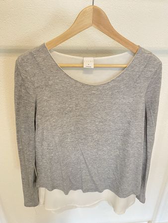 Stylische Langarmbluse, grau mit Chiffon, Grösse M