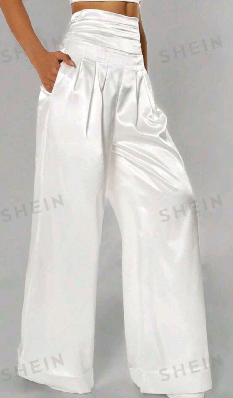 Pantaloni: Pantalon large satiné blanc taille haute, taille 36 – Nuovo (secondo la descrizione) da Lausanne venduto da Cassandra11 2