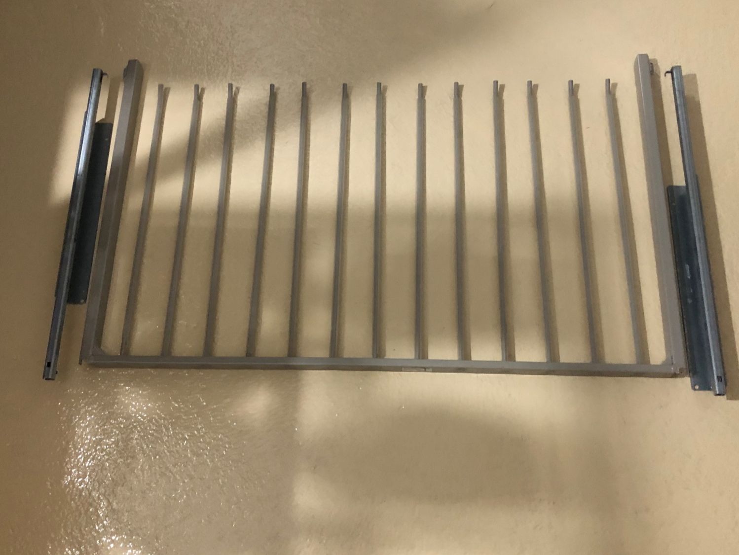 Ikea Scaffali: Ikea Hosenhalter – Usato da Pfeffikon LU venduto da doubledouble-u