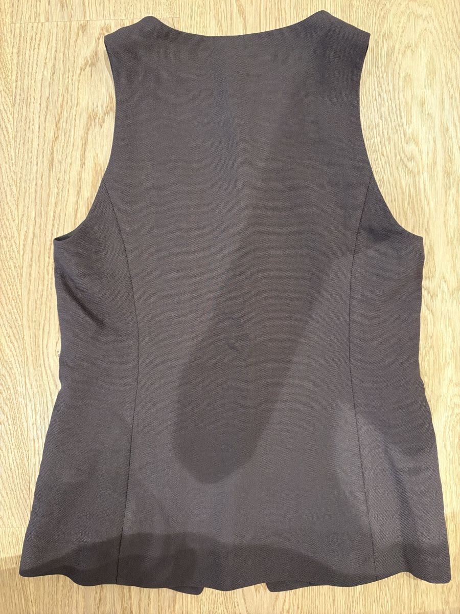 H&M Gilet & Giacche senza maniche: H&M brown vest  – Nuovo (secondo la descrizione) da St. Gallen venduto da ott_f827 2