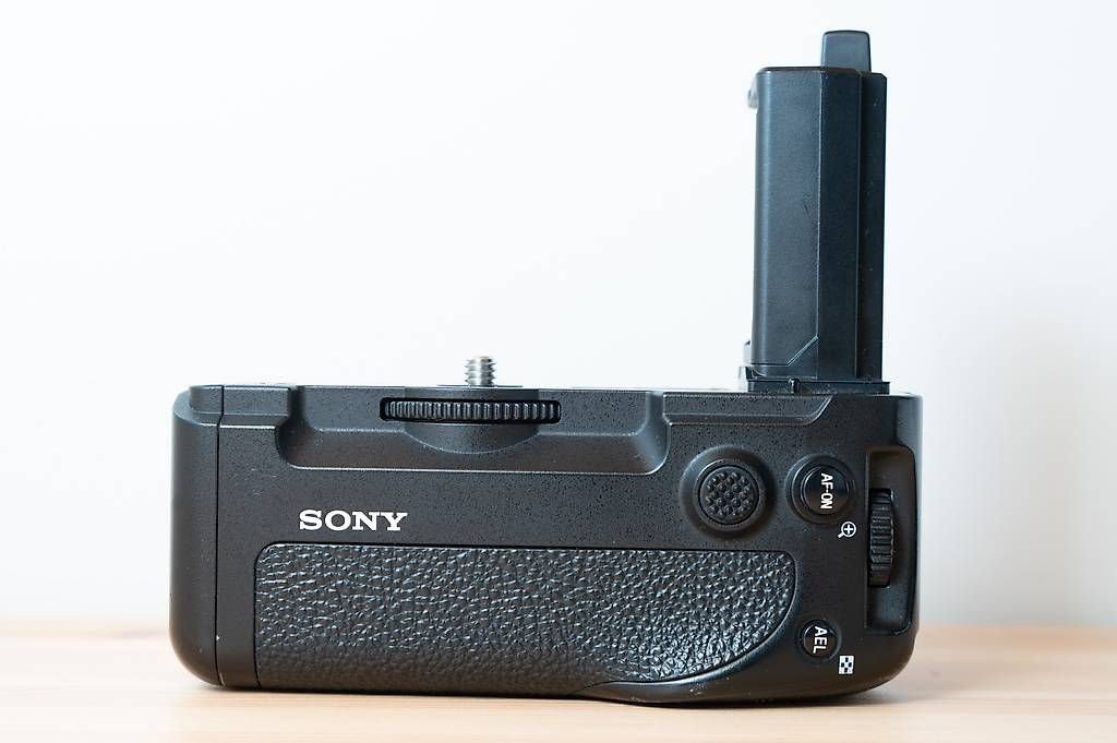 Sony Appareil photo: Grip Sony VG-C4EM – D'occasion à Genève par con_v22j