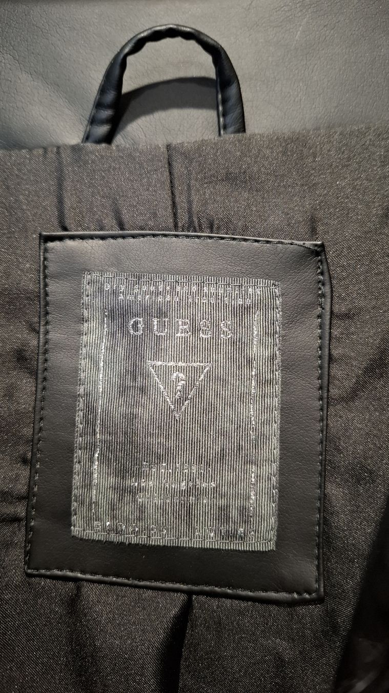 Guess Giacche: Guess Jacke Gr. M – Nuovo (secondo la descrizione) da Balzers venduto da mackfose 2
