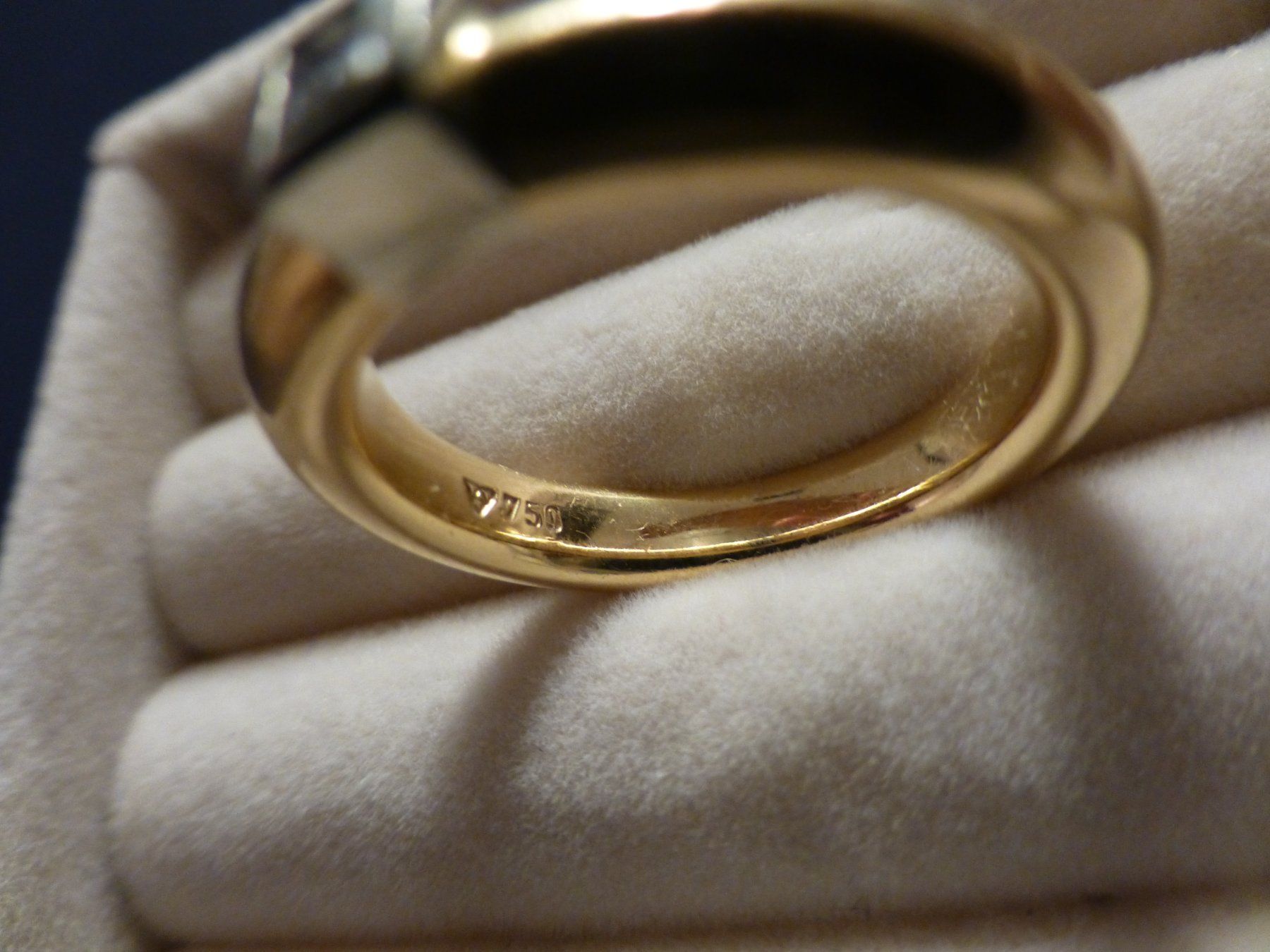 Anelli: Damenring aus 18 Kt. Gelbgold – Usato da Eschenbach LU venduto da Orchi 5
