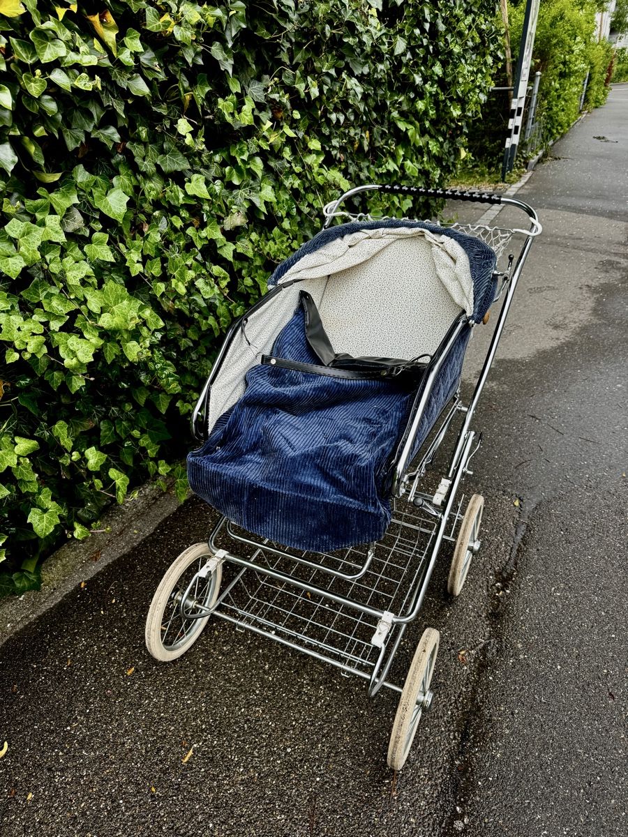 Carrozzine: Wunderschöne Retro Kinderwagen - mit liebevollen Details – Usato da St.Gallen venduto da jwi_5qgq 3