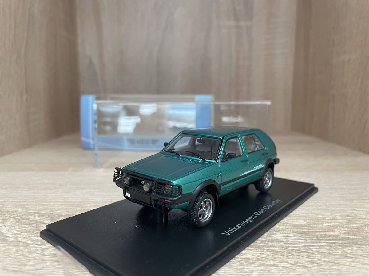 Volkswagen Voitures modèles: Vw Golf Contry – Neuf avec emballage d'origine à Paradiso par jovica1987 1