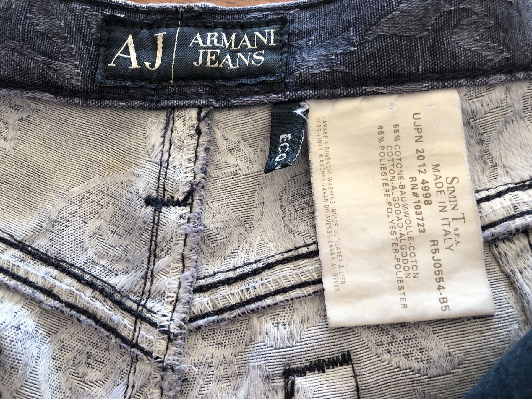 Armani Jeans: Armani Jeans Grösse 29 eher S – Usato da Zollikofen venduto da lorik007 1
