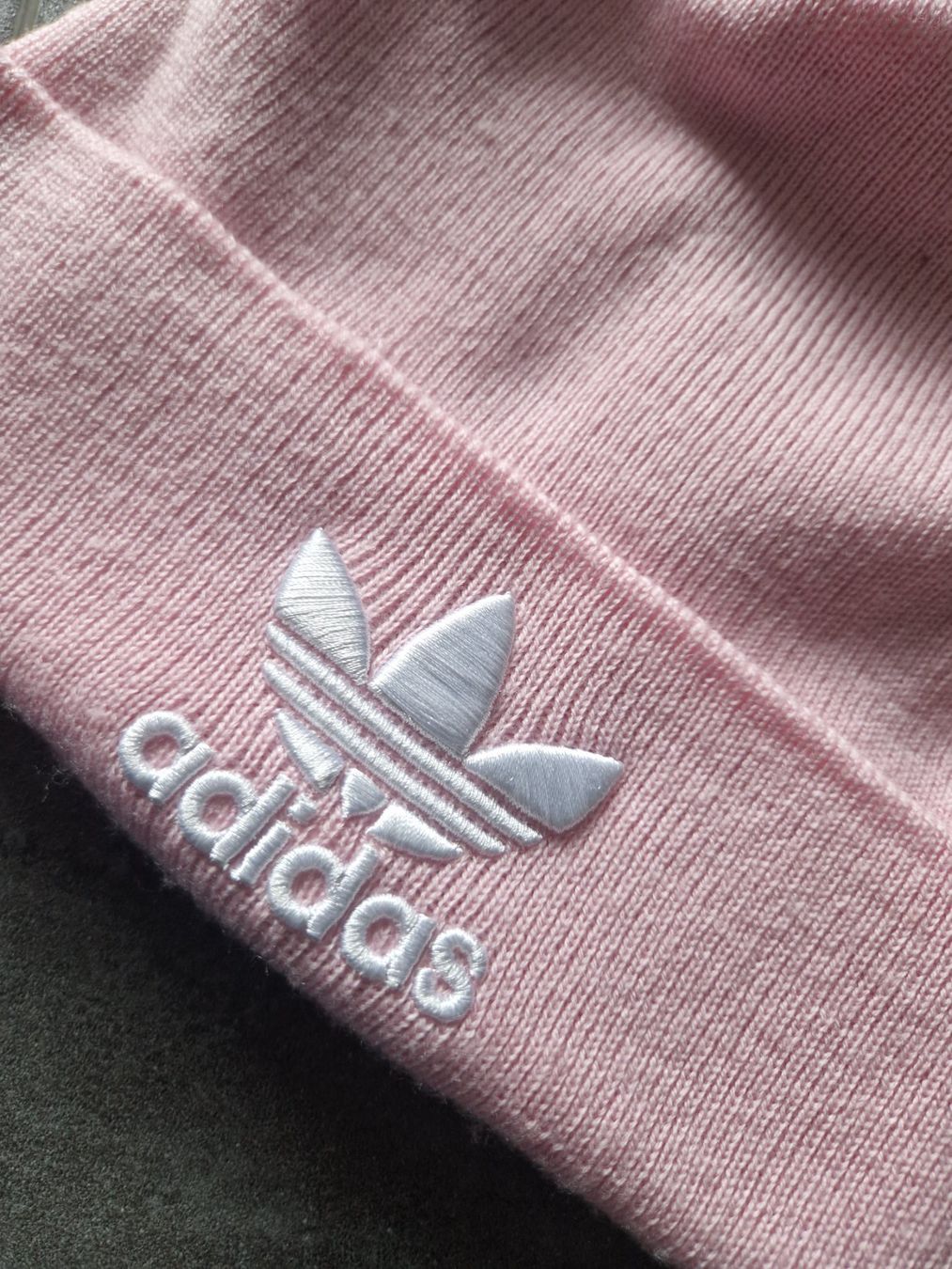 Adidas Copricapi, berretti & cappellini: ADIDAS Müze Farbe rosa – Usato da Mezzovico venduto da maemy 1