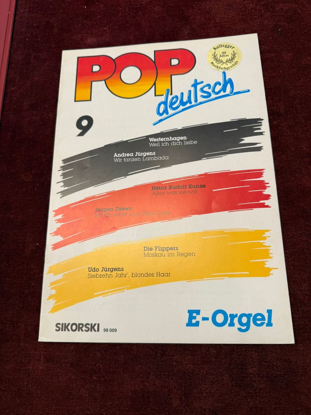 Libri: Noten Pop für E-Orgel Deutsche Schlager – Nuovo (secondo la descrizione) da Davos-Platz venduto da musikhauskollegger