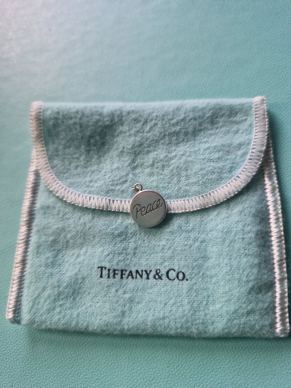 Tiffany & Co. Ciondoli: Tiffany & Co. PEACE Charm – Usato da Forch venduto da nadinepalermo