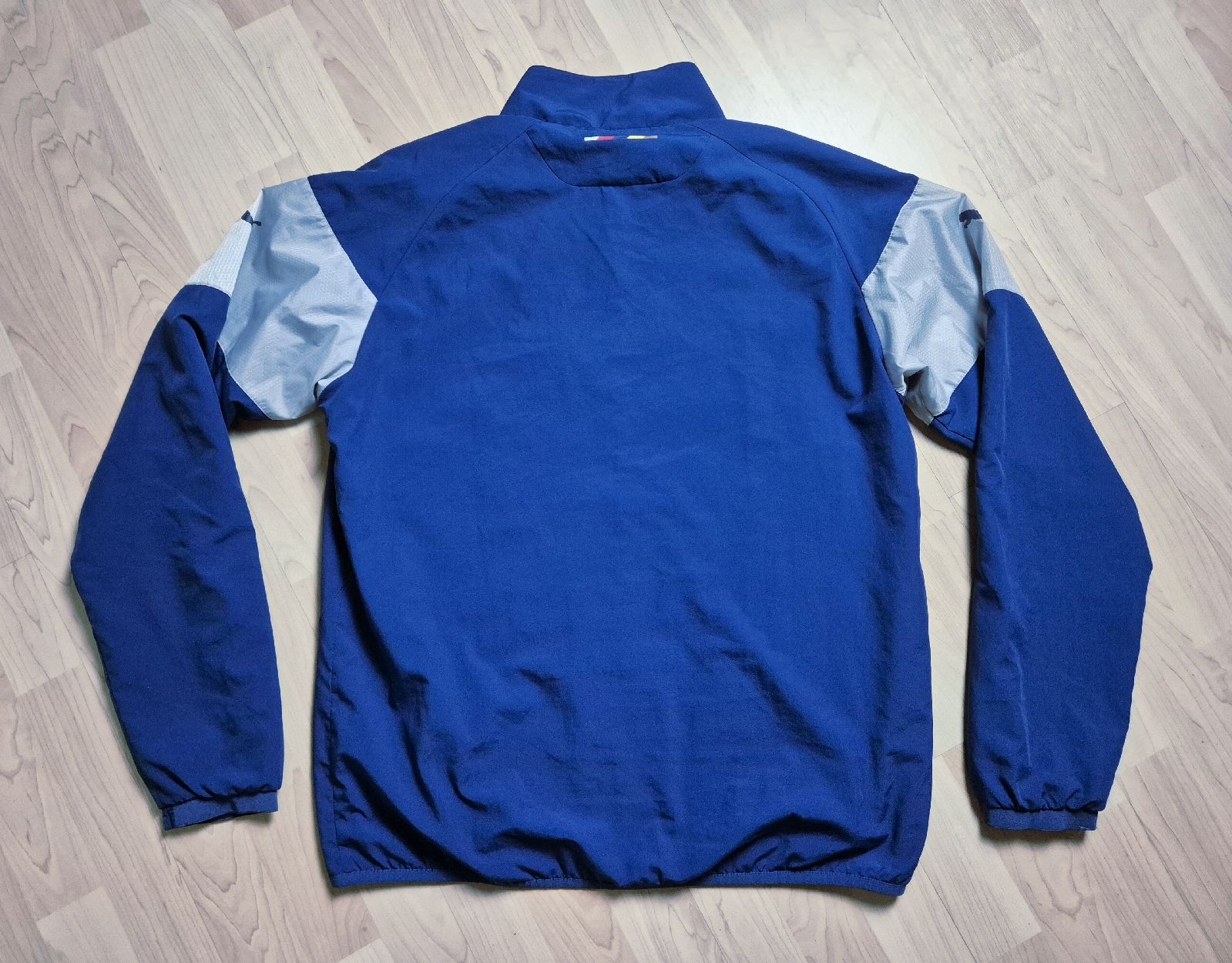 Puma Giacche: Puma 2015 Arsenal Jacke Grösse L – Nuovo (secondo la descrizione) da St. Gallen venduto da CaliSunshine 1