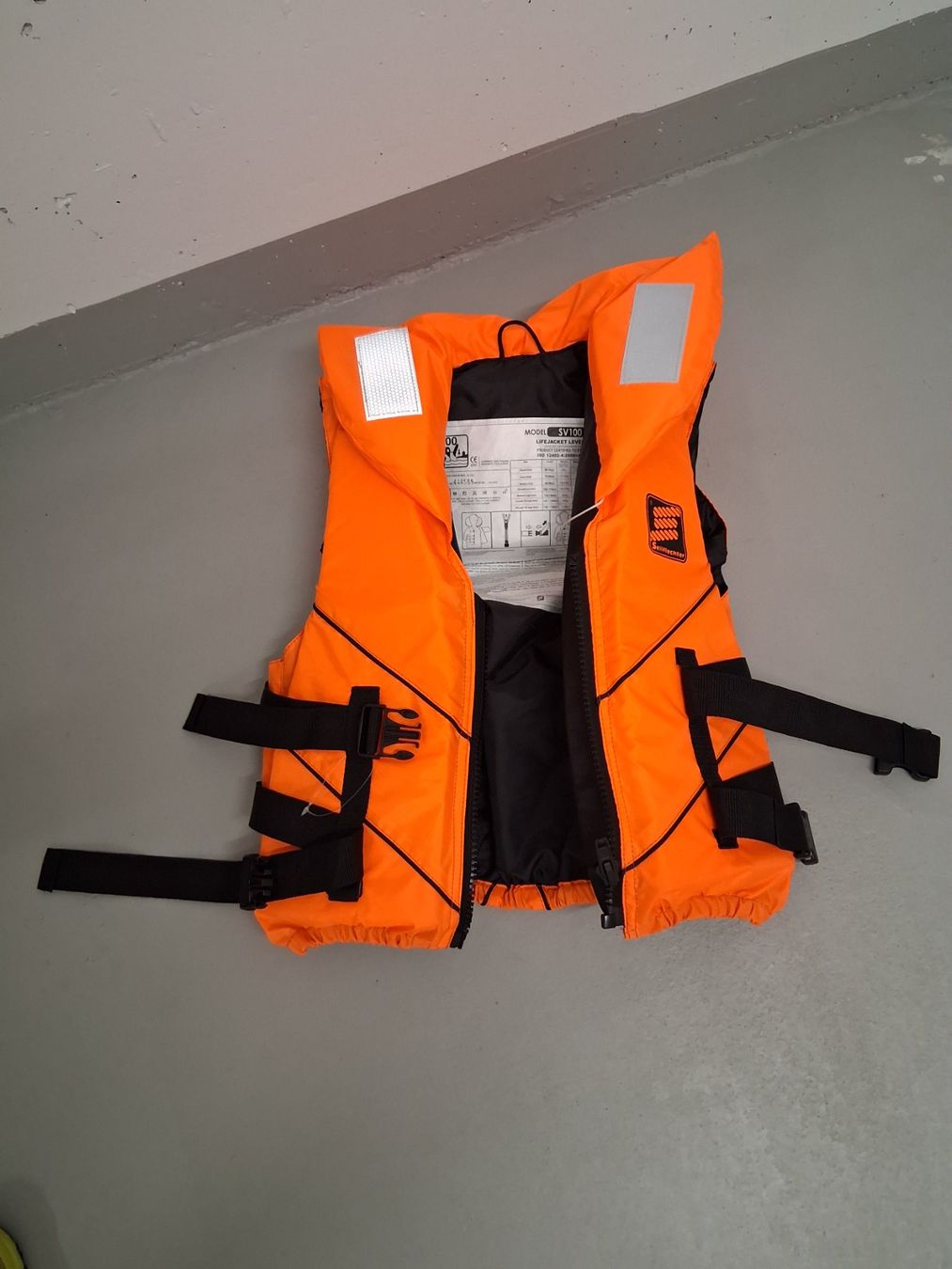 Schwimmwesten: Schwimmwesten – Neu (gemäss Beschreibung) aus Fruthwilen von nin_gvs8 1
