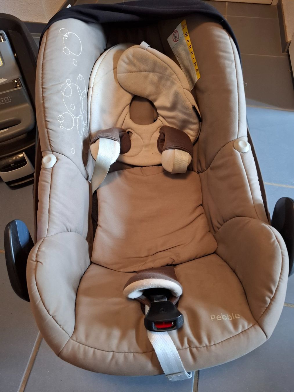 Maxi-Cosi Seggiolini per auto: Maxi Cosi, Babyschale beige – Usato da Rorschacherberg venduto da LUI1981