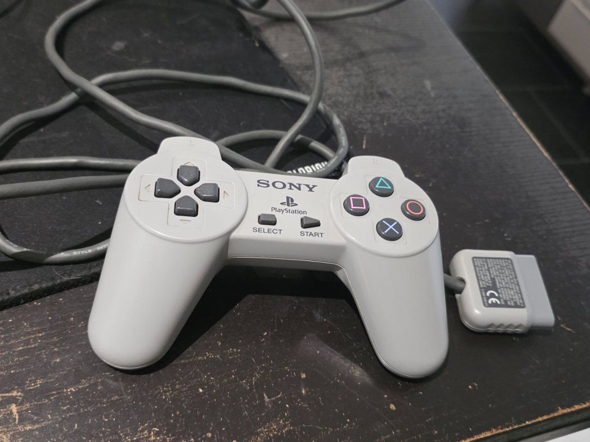 Sony Controller: Sony PlayStation Controller defekt – Difettoso da bennwil venduto da methorn01