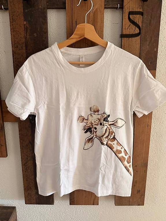 T-Shirts: Tshirt – Gebraucht aus Bern von Samsam1996