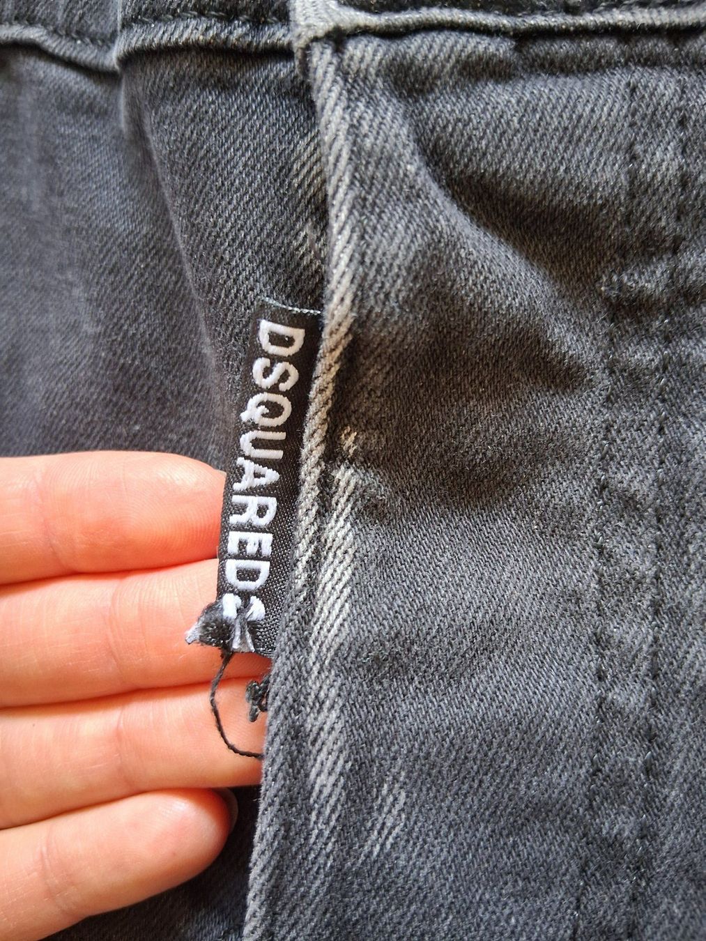 Dsquared2 Jeans: Dsquared2 Jeans 50 – Usato da Lengnau AG venduto da Nathi88 9