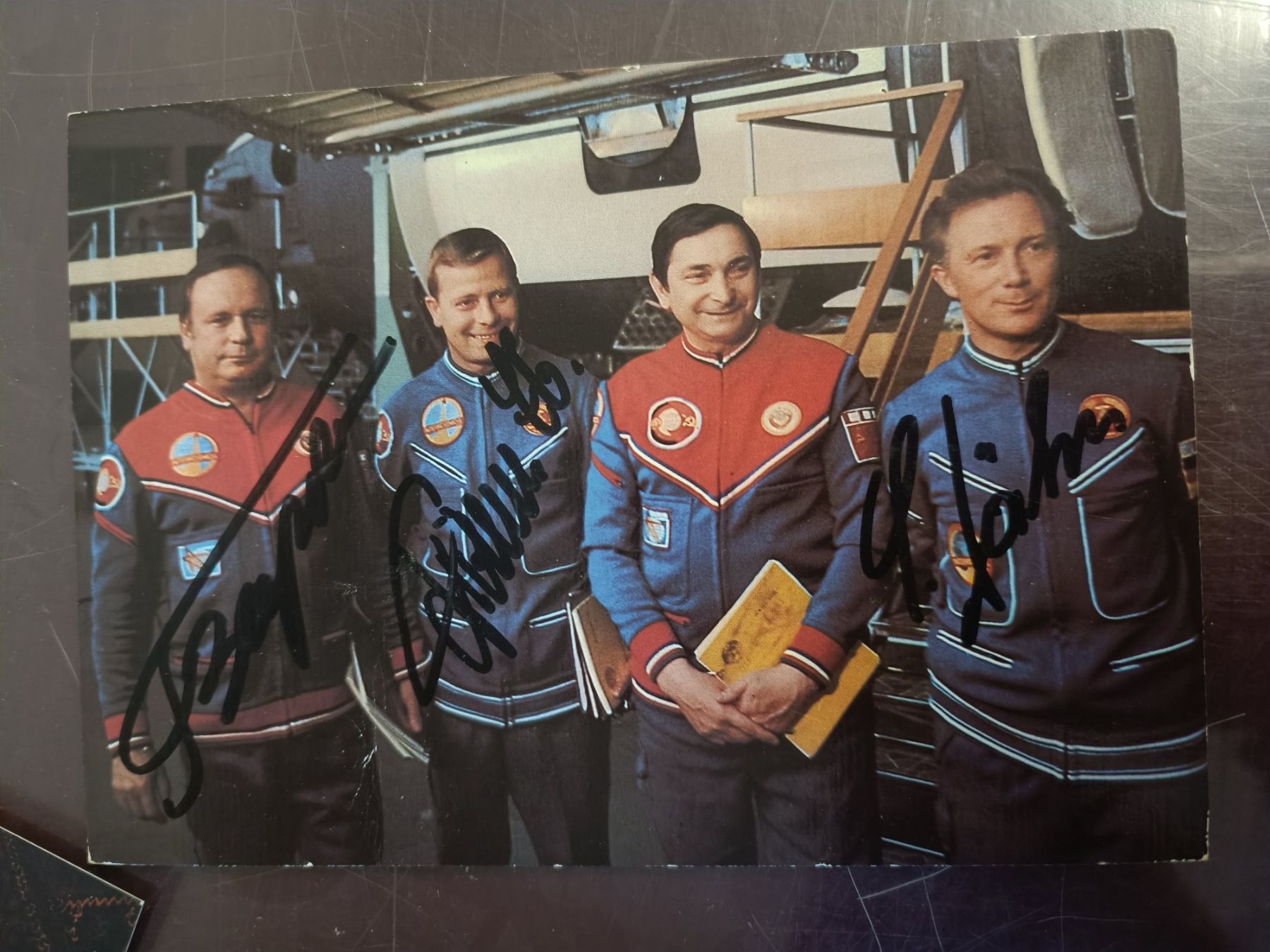 Autografi: Kosmosflug UdSSR/ DDR - handsignierte alte Karte – Usato da Menziken venduto da Artographs