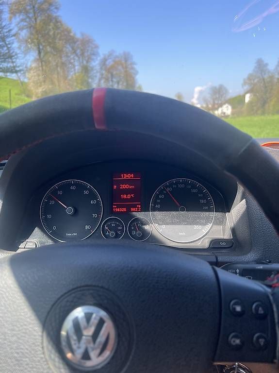 Automobili: VW Golf 5 TSI – Usato da Endingen venduto da mai_7q9j 2