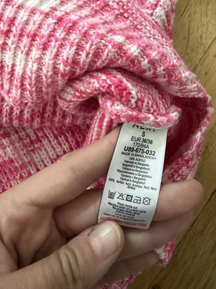Next Pullover & Sweatshirts: Pull à capuche rose et blanc chiné – NEXT – Taille S – Gebraucht aus Martigny von O96 2