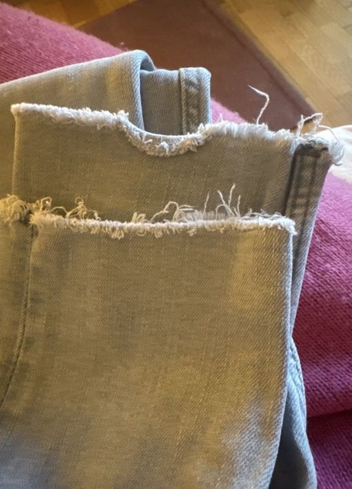 Jeans: Jeans chiari da donna – Gebraucht aus Locarno von tos_tgc9 1