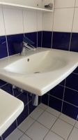 Lavabo mit Armatur