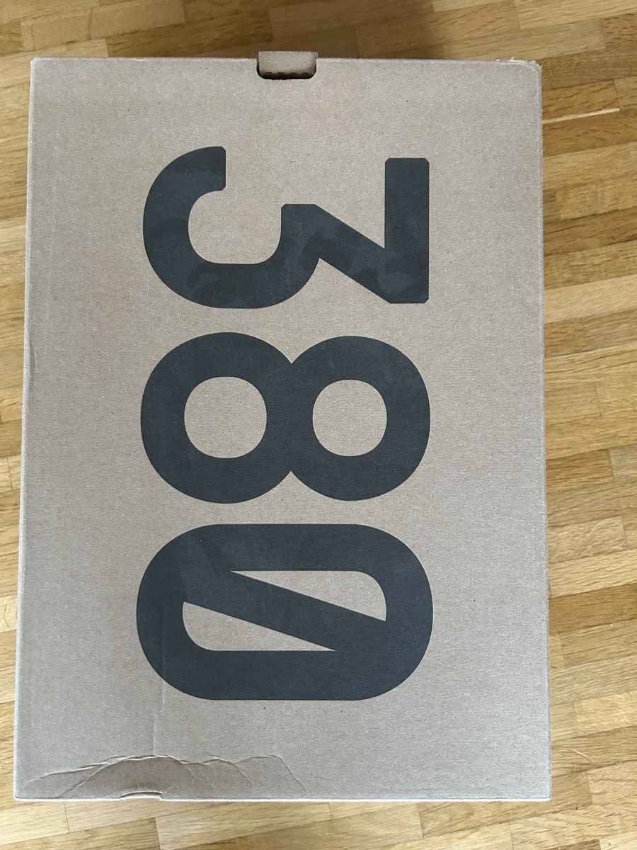 Adidas Scarpe da uomo: Adidas Yeezy Boost 380 Neu OVP – Nuovo e nell'imballaggio originale da Ittigen venduto da mrv_jjl9 2