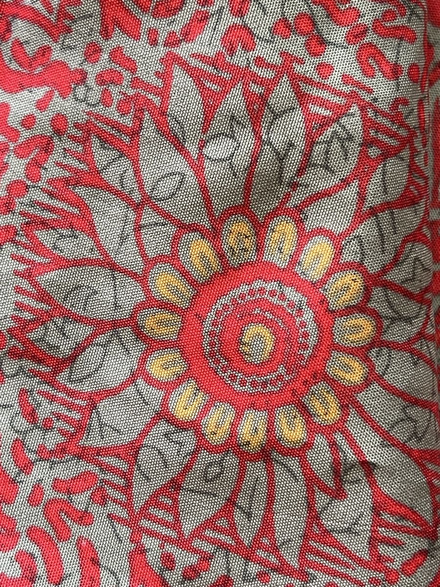 Foulard & Sciarpe: Écharpe Ipanima Rouge et Gris - etat Impeccable! – Usato da Kloten venduto da Vermicelles 8