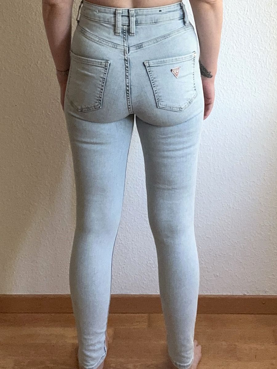 Guess Jeans: Guess Skinny High Jeans – Neu (gemäss Beschreibung) aus Zürich von bonitasprings_91 1